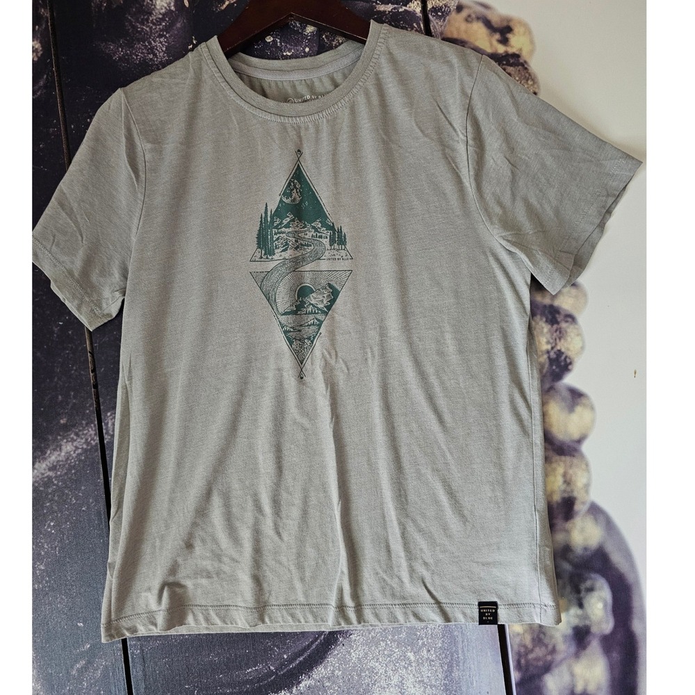 United By Blue Women's Sage Green Mountain Graphic Organic Cotton Blend Tee S